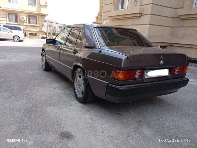 Mercedes 190 1992, 284,563 km - 2.0 л - Bakı