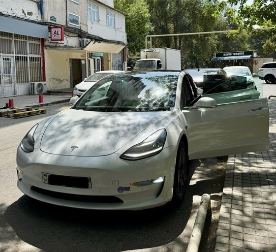 Tesla Model 3 2019, 197,000 km - 0.0 l - Bakı
