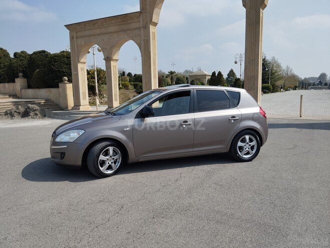 Kia Ceed 2007, 382,000 km - 1.6 л - Bərdə