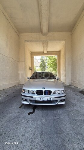 BMW 525 2003, 285,000 km - 2.5 л - Bakı