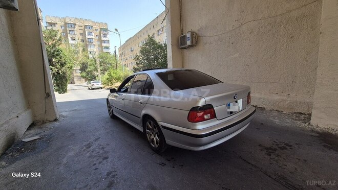 BMW 525 2003, 285,000 km - 2.5 л - Bakı
