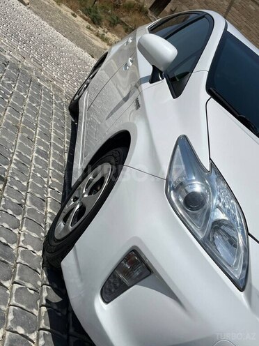 Toyota Prius 2013, 281,635 km - 1.8 л - Bakı