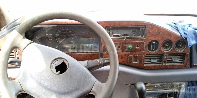 Mercedes 208 D 1995, 766,000 km - 2.5 l - Şəmkir