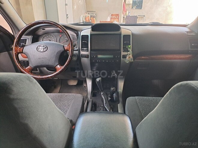 Toyota Land Cruiser Prado-3
