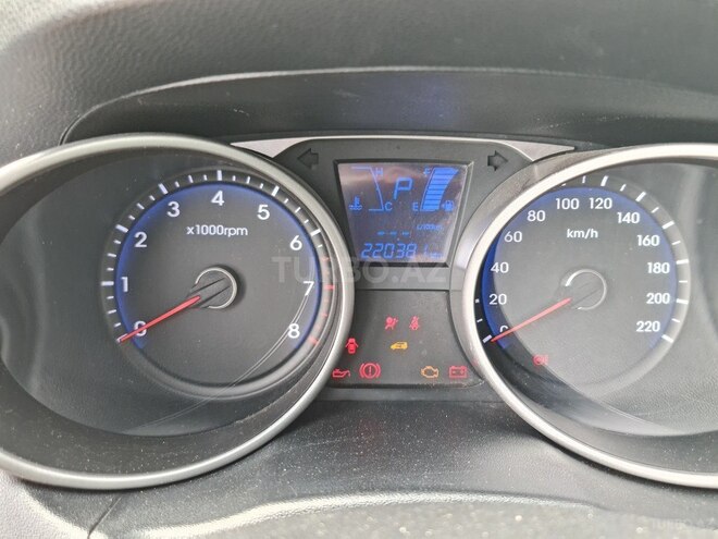 Hyundai ix35 2014, 220,000 km - 2.0 l - Bakı