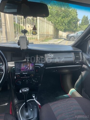 Opel Vectra-10