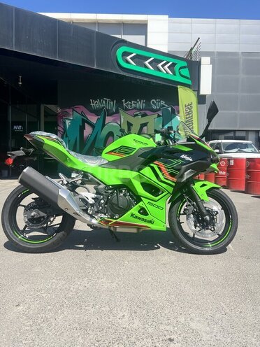 Kawasaki Ninja 500-4