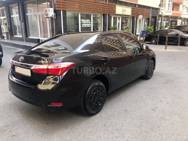 Toyota Corolla 2018, 95,000 km - 1.6 l - Bakı