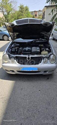 Mercedes E 270 2001, 38,100 km - 2.7 l - Gəncə