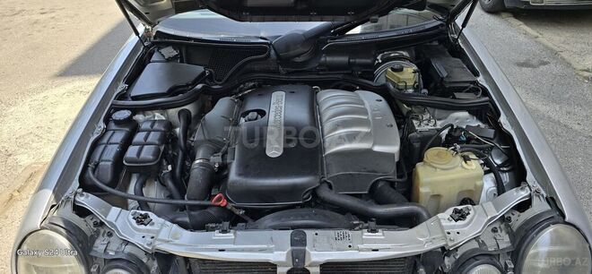 Mercedes E 270 2001, 38,100 km - 2.7 l - Gəncə