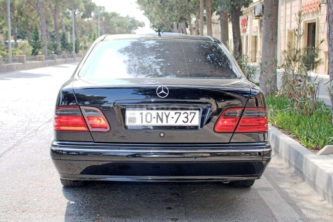Mercedes E 320 2000, 645,302 km - 3.2 l - Bakı