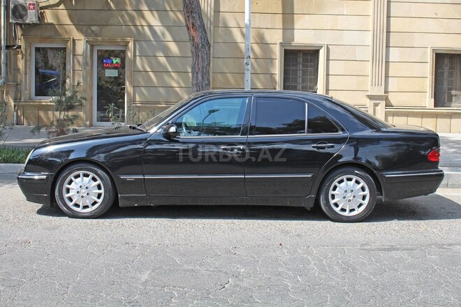 Mercedes E 320 2000, 645,302 km - 3.2 l - Bakı
