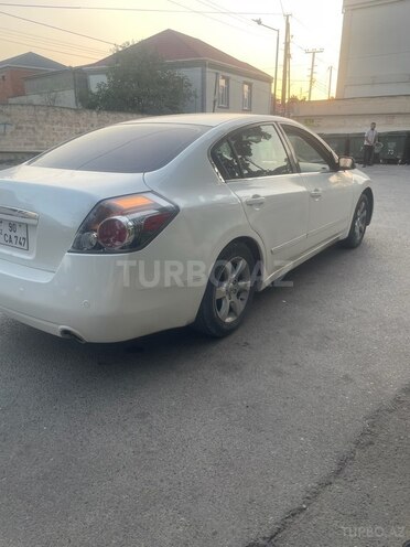 Nissan Altima-6