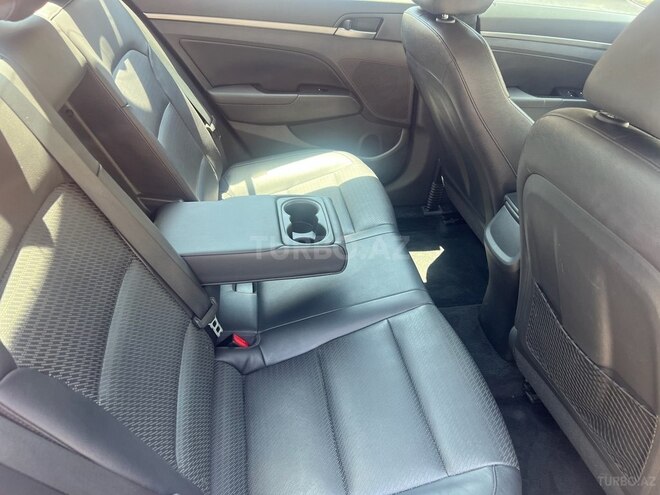 Hyundai Elantra 2016, 172,557 km - 2.0 л - Bakı