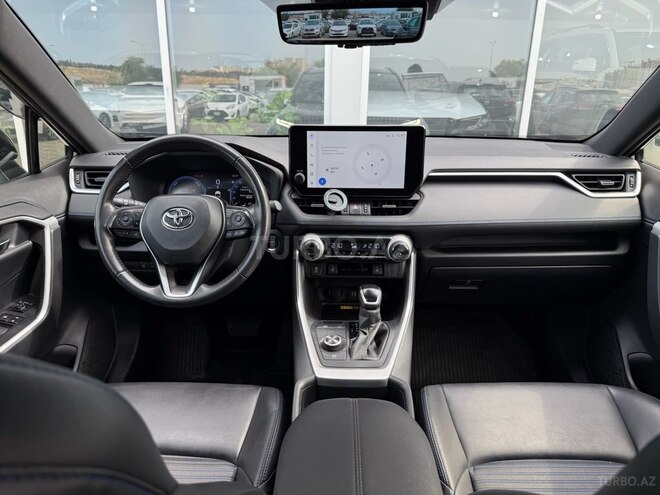 Toyota RAV4-15