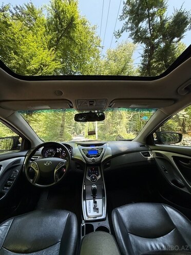 Hyundai Elantra 2012, 199,559 km - 1.8 l - Qəbələ