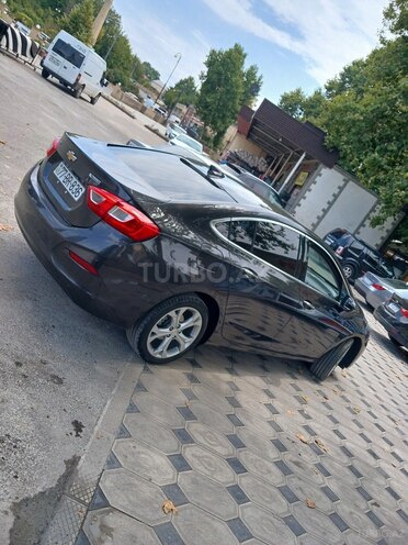 Chevrolet Cruze-6