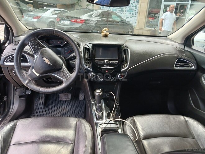Chevrolet Cruze-8