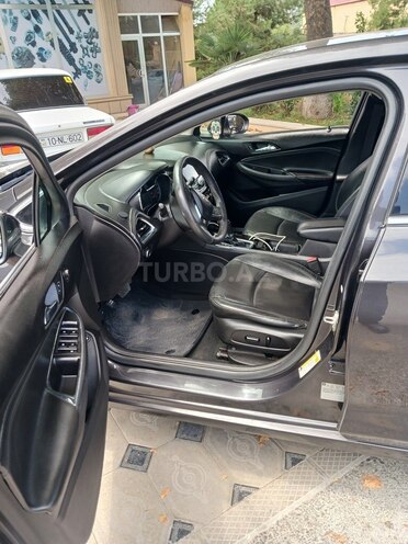 Chevrolet Cruze-9