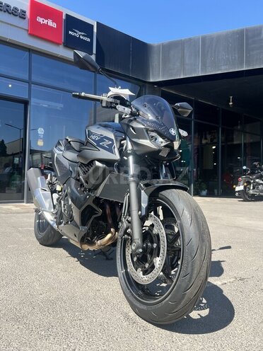 Kawasaki Ninja 7 hybrid-3