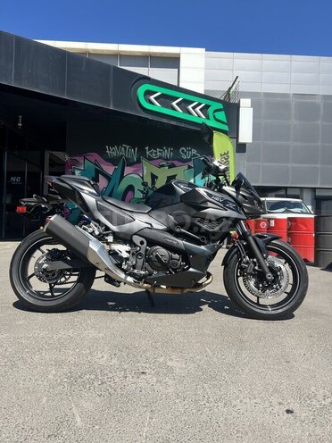 Kawasaki Ninja 7 hybrid-4