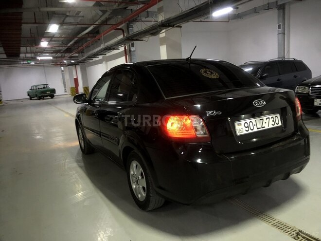 Kia Rio 2011, 368,912 km - 1.4 l - Füzuli