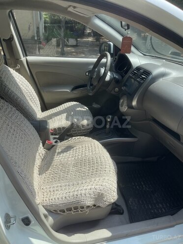 Nissan Sunny-7