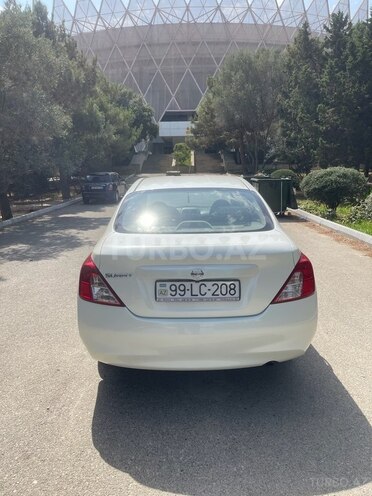 Nissan Sunny 2013, 177,215 km - 1.5 l - Bakı
