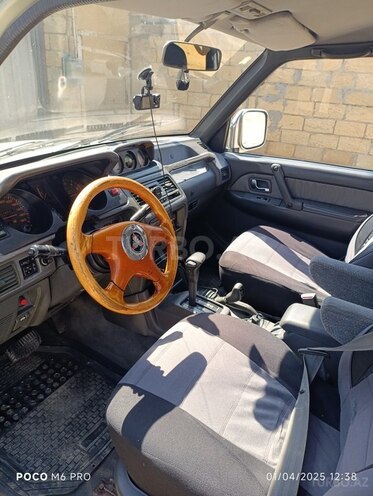 Mitsubishi Pajero 1993, 100,000 km - 2.8 л - Bakı