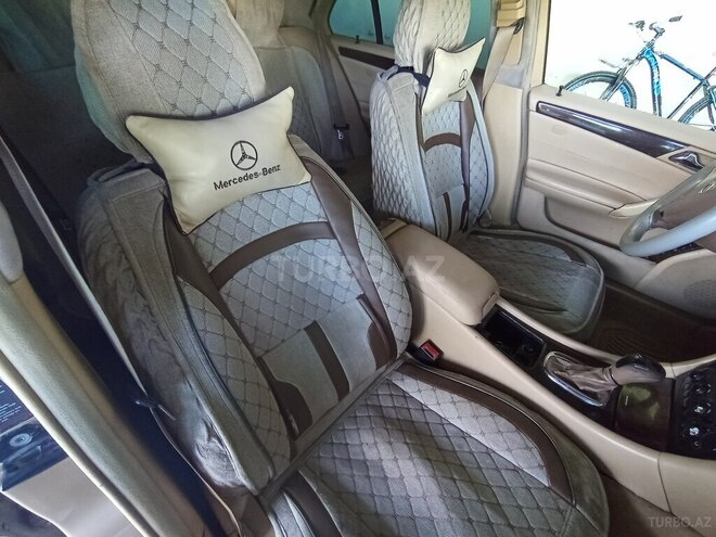 Mercedes C 240 2002, 333,333 km - 2.6 l - Ucar