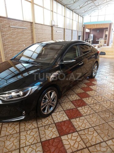 Hyundai Elantra 2018, 123,793 km - 2.0 l - Sumqayıt