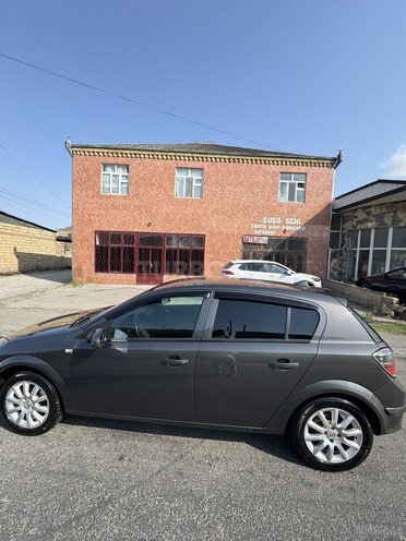Opel Astra 2009, 245,300 km - 1.4 l - Xaçmaz