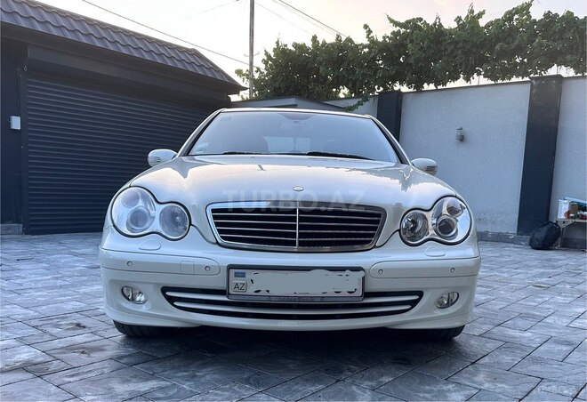Mercedes C 180 2006, 331,000 km - 1.8 л - Bakı