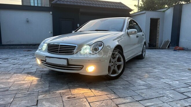 Mercedes C 180 2006, 331,000 km - 1.8 л - Bakı