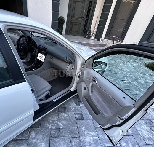 Mercedes C 180 2006, 331,000 km - 1.8 л - Bakı