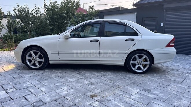 Mercedes C 180 2006, 331,000 km - 1.8 л - Bakı