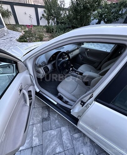 Mercedes C 180 2006, 331,000 km - 1.8 л - Bakı
