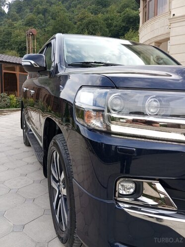Toyota Land Cruiser 2019, 68,465 km - 4.6 l - Astara