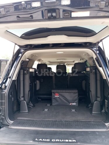 Toyota Land Cruiser 2019, 68,465 km - 4.6 l - Astara