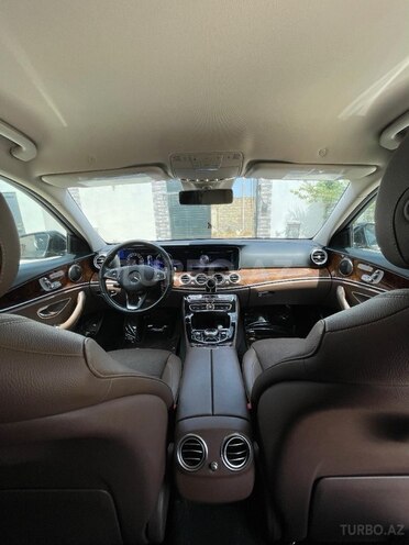 Mercedes E 220 d 2017, 121,000 km - 2.0 l - Bakı