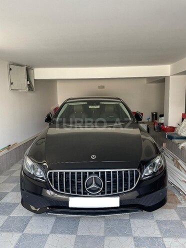 Mercedes E 220 d 2017, 121,000 km - 2.0 l - Bakı