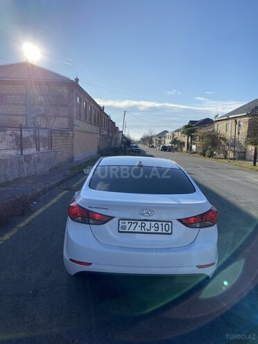 Hyundai Elantra 2015, 202,777 km - 1.8 л - Zaqatala
