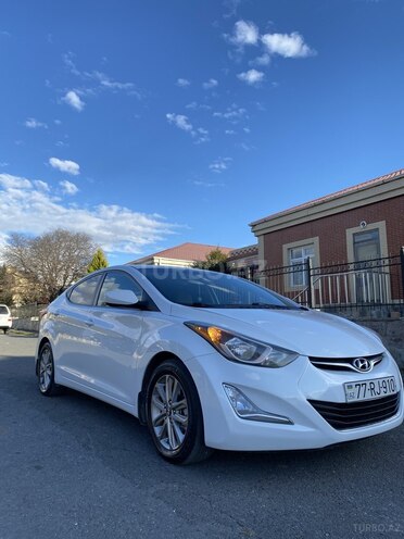 Hyundai Elantra 2015, 202,777 km - 1.8 л - Zaqatala