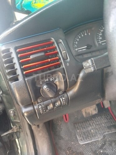 Opel Vectra 1996, 350,000 km - 2.0 l - Bakı