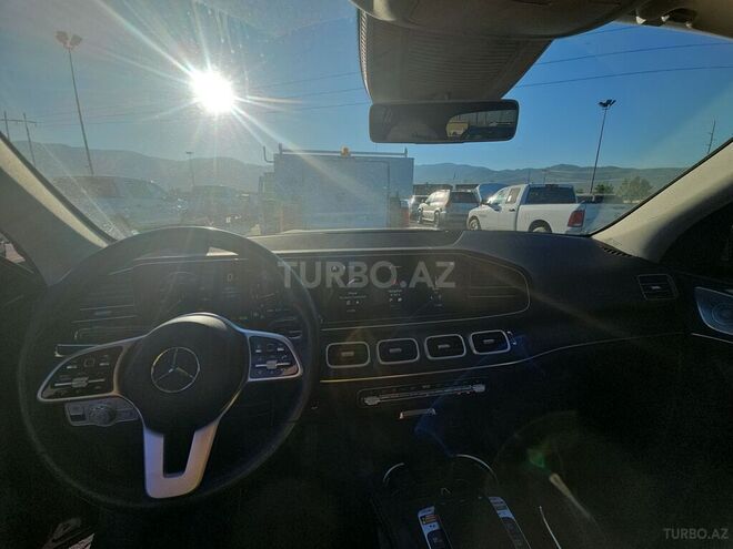 Mercedes GLS 450 4MATIC-15