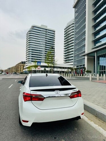 Toyota Corolla 2014, 138,000 km - 1.6 l - Bakı