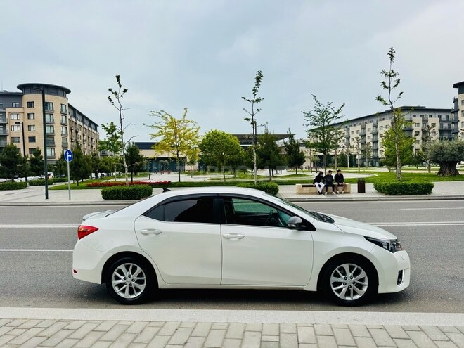Toyota Corolla 2014, 138,000 km - 1.6 l - Bakı
