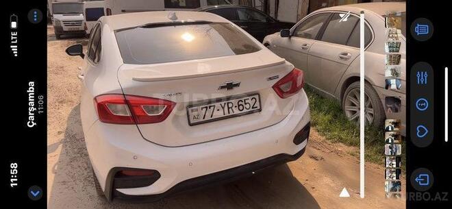 Chevrolet Cruze-10