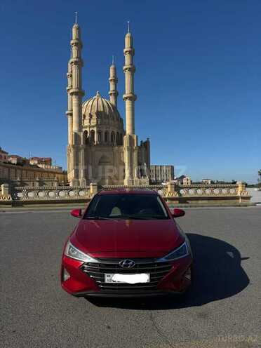 Hyundai Elantra-1