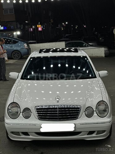 Mercedes E 320 2001, 220,000 km - 3.2 l - Bakı